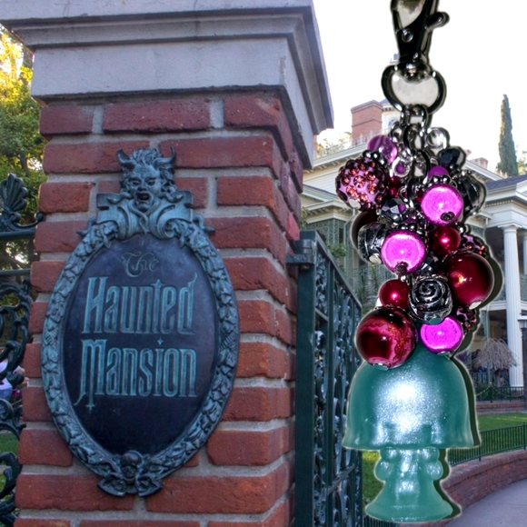 NWT Loungefly  Haunted Mansion Stretching Portraits Satchel Bag,CHARM& WALLET! - Picture 9 of 13